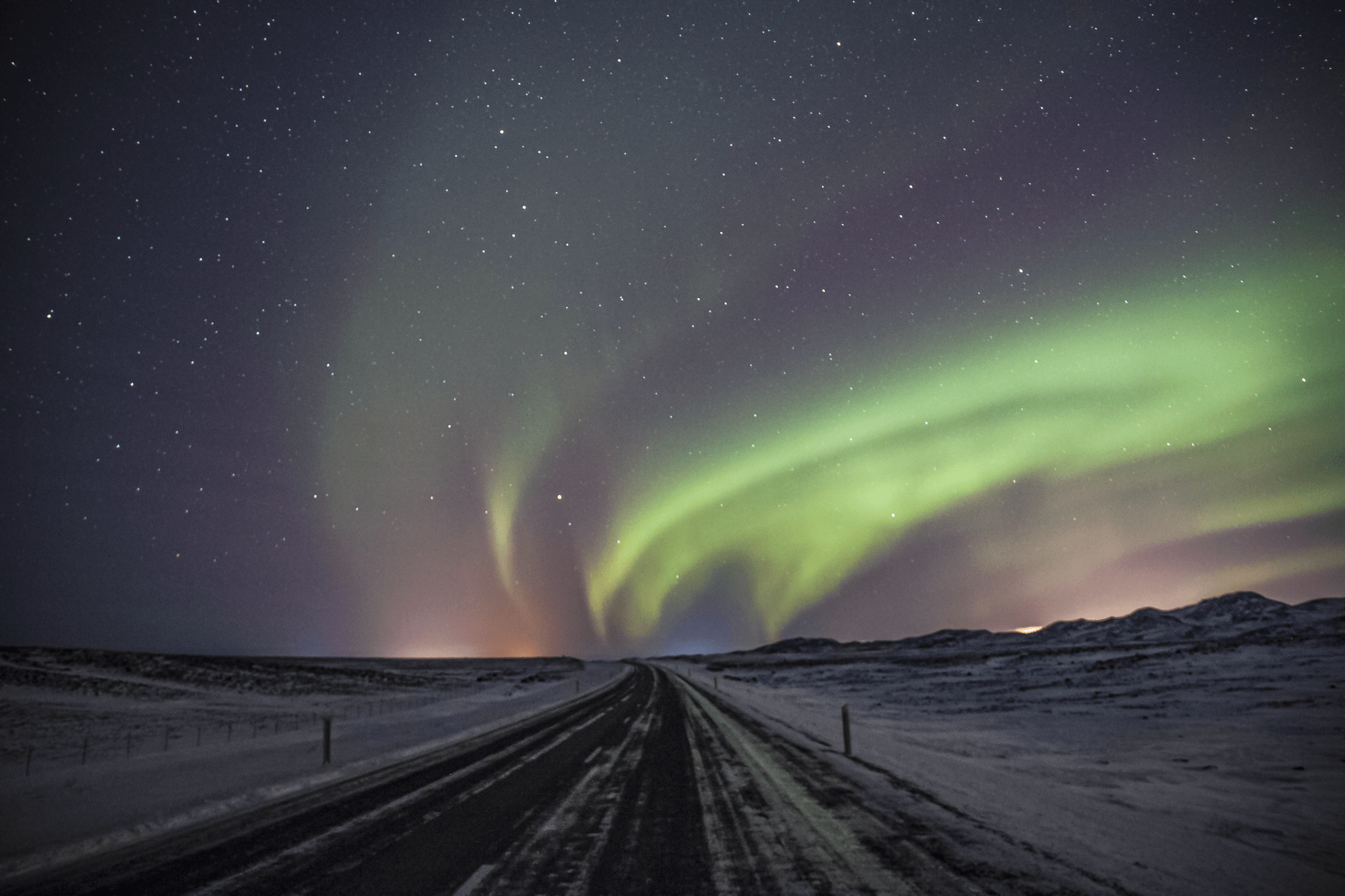 Aurora Boreale sulla strada