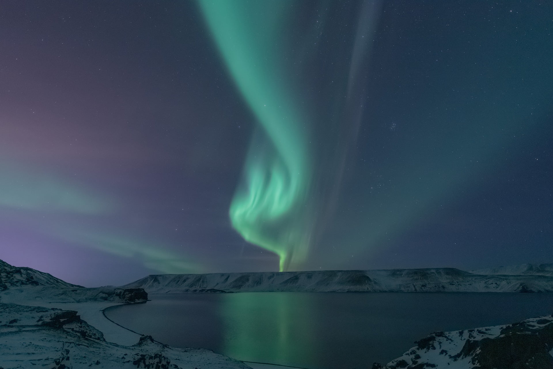 Aurora Boreale su Lago