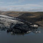 Vista in drone della lingua glaciale Sólheimajökull - self drive di Elysia Tours - le meraviglie del sud